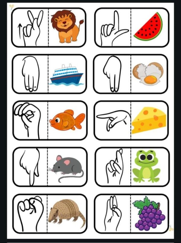 Kit com alfabeto manual em Libras, chaveiro bilíngue, painéis coloridos e imagens ilustradas com legenda em português para educação de surdos e autistas