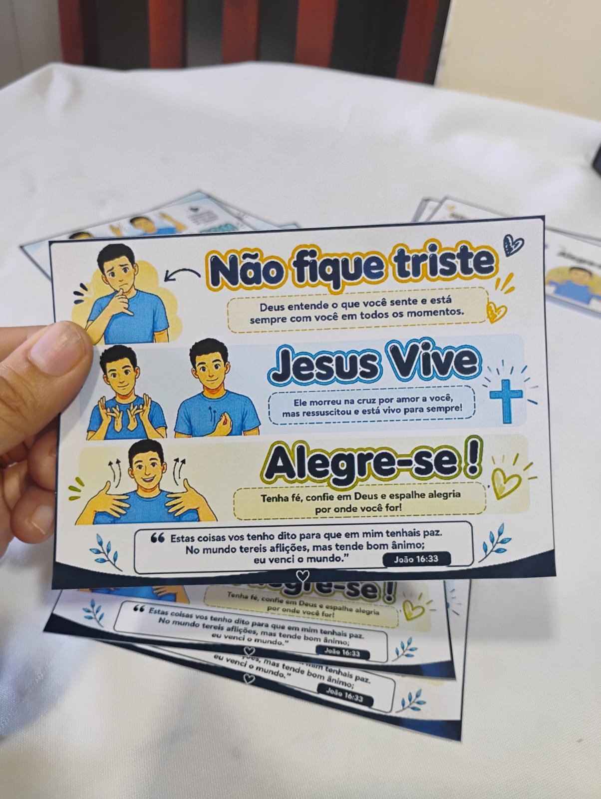 Kit Evangelístico Bilíngue em Libras e Português | Cartazes e Cartões Cristãos para Surdos - Imagem 7