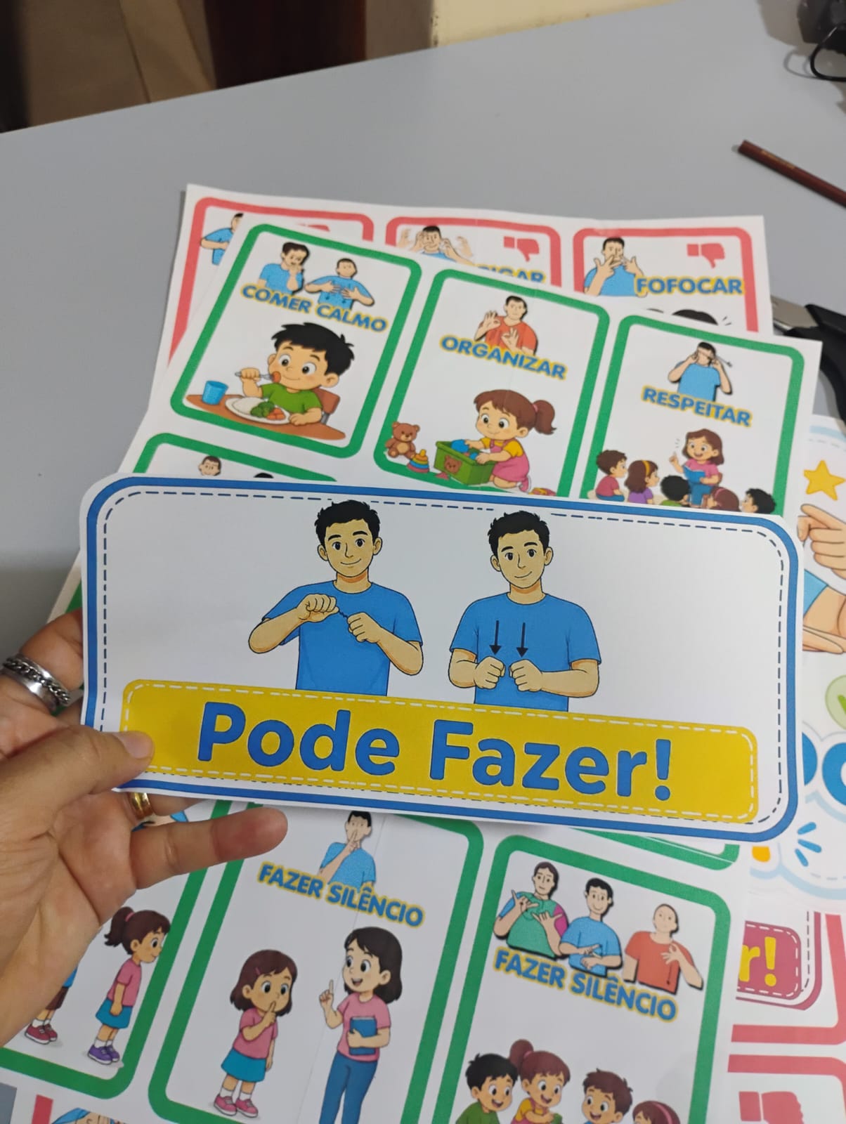 Combinados do Dia em Libras | Recurso Visual Bilíngue para Sala de Aula - Imagem 3