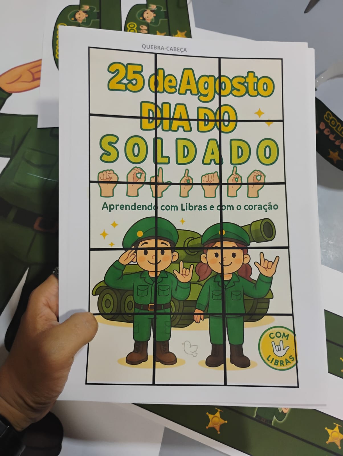 Kit Dia do Soldado 25 de Agosto | Mural, Viseira, Atividades e Decoração para Imprimir - Imagem 3