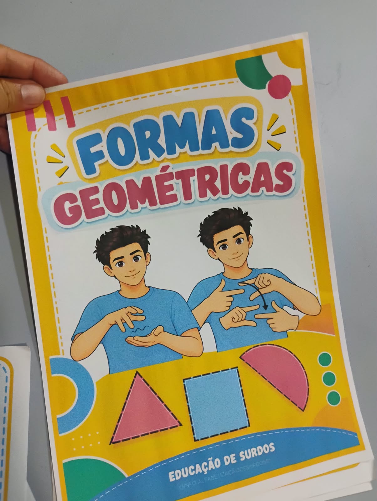 KIT FORMAS GEOMÉTRICAS BILÍNGUE | LIBRAS + ATIVIDADES + SR. GEOMÉTRICO - Imagem 4